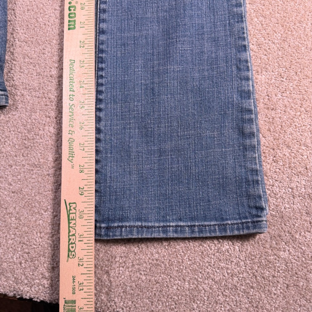 Levi's 515 Bootcut Jeans Womens 10M (FITS 31x31) Blue Medium Wash Stretch Denim - Picture 8 of 12